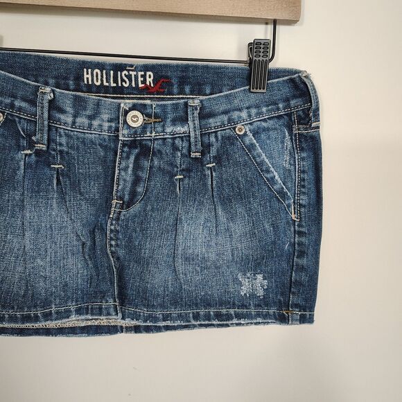 Vtg Hollister Micro Mini Denim Pleated Low Rise Skirt Y2K Distressed Size 0 - Picture 3 of 9